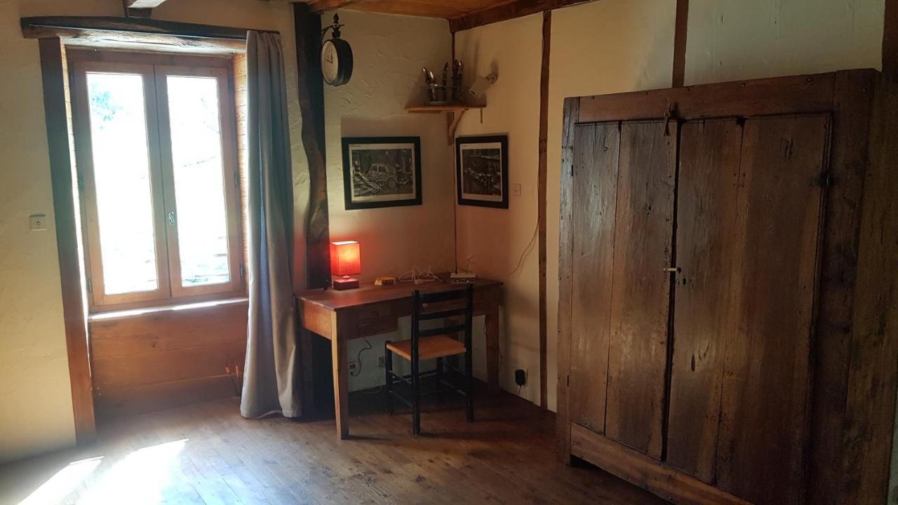 Maison Isolee Dans Les Vignes Et Les Bois Valady Exterior foto